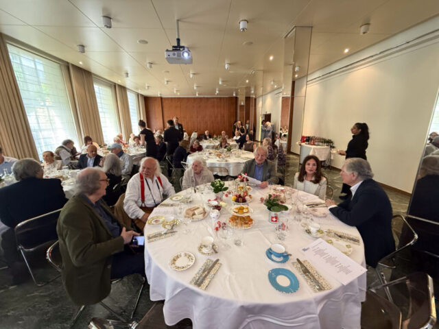 SBSTeaParty26_0015