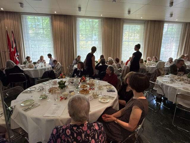 SBSTeaParty26_0017
