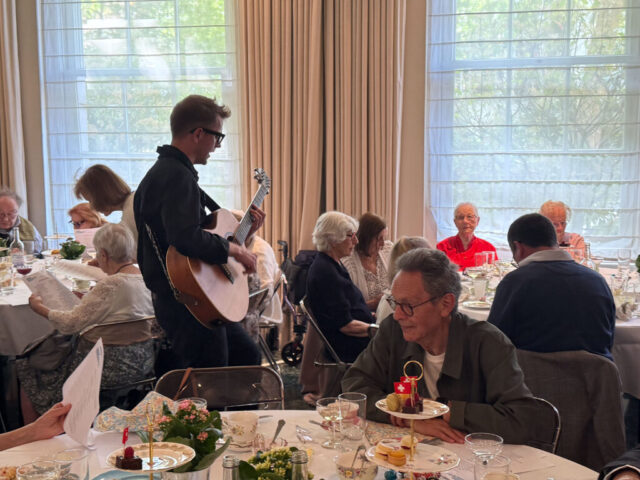 SBSTeaParty26_0043
